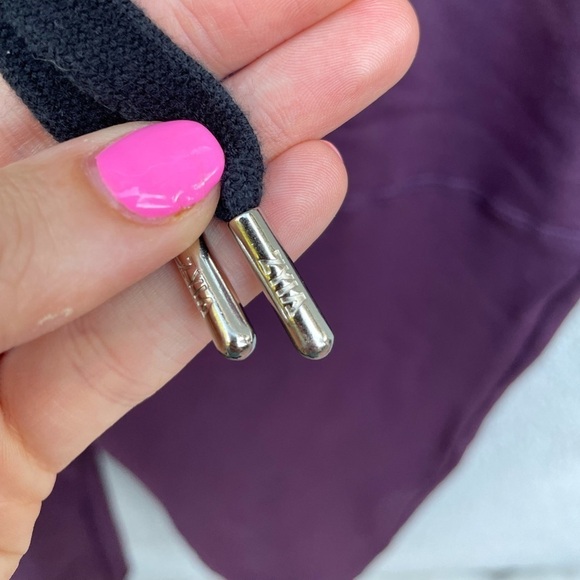 Zyia Unwind Ankle Cinched Stretch Waist Joggers In Plum - Picture 4 of 9